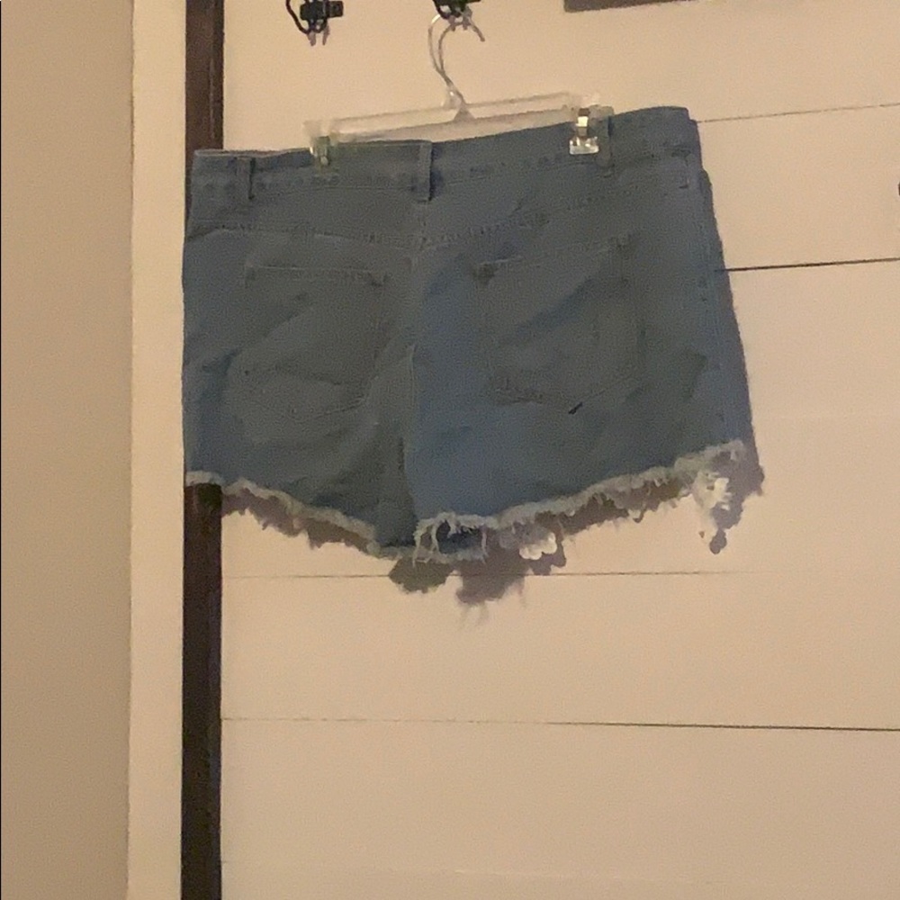 Shorts - Picture 2 of 2